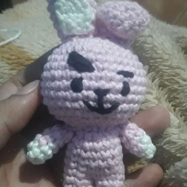 Chaveiro Cooky BT21 amigurumi