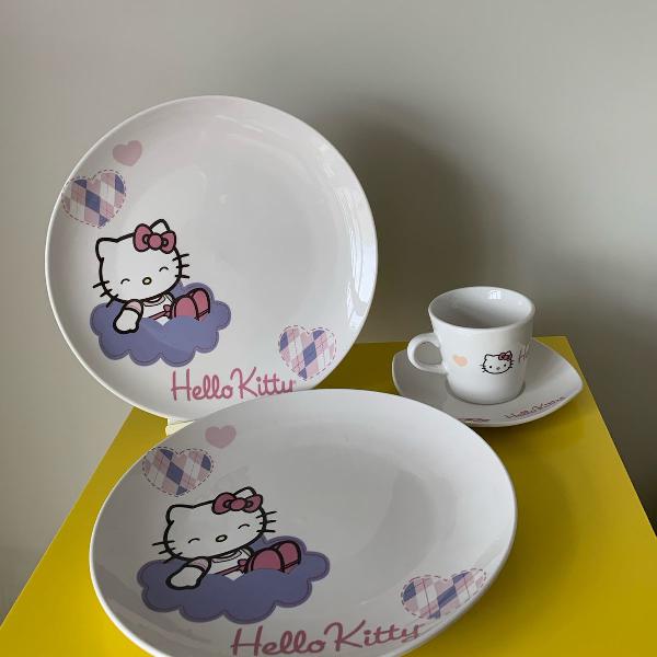 hello kitty lovers