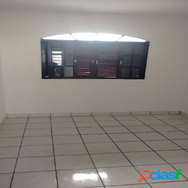 APARTAMENTO - 2 DORMITÓRIOS - ZONA LESTE - R$292.000,00