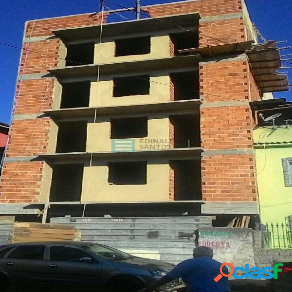 Apartamento com 3 quartos em Benfica