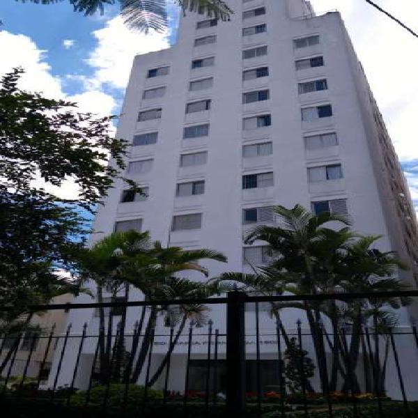 Apartamento para venda tem 80 metros quadrados com 2 quartos
