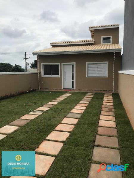 Casa á venda em Atibaia com 2 dormitórios