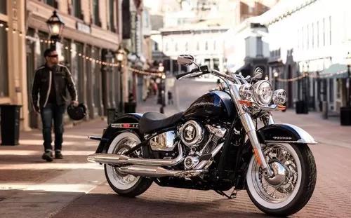 Harley-davidson Softail Deluxe