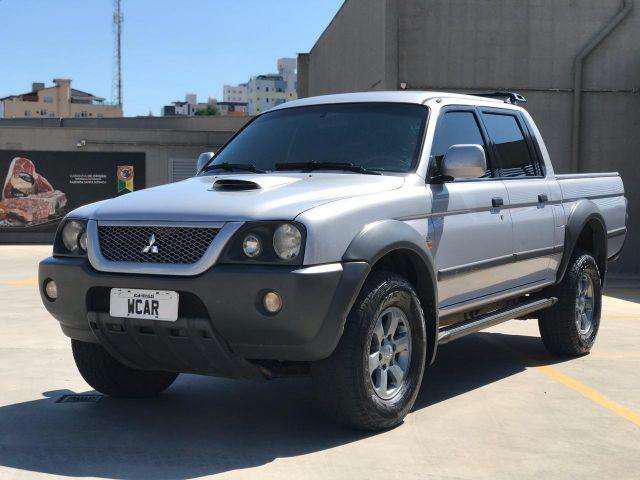 Mitsubishi L200 Outdoor Hpe 2.5 4x4 CD T.dies. Mec.