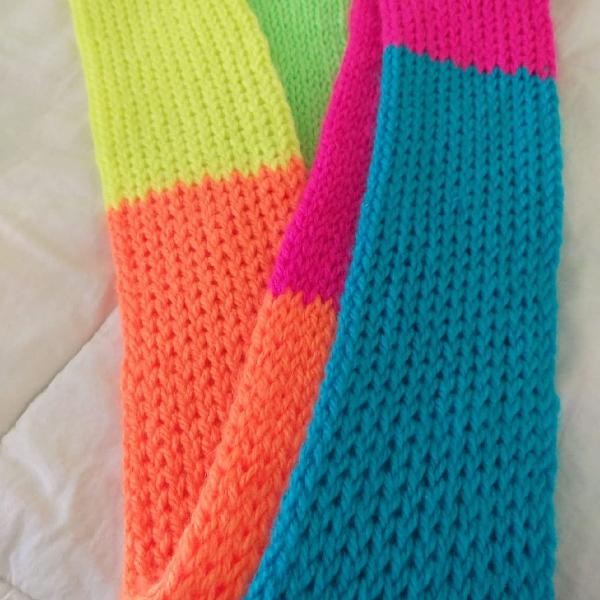 cachecol lã colorido neon