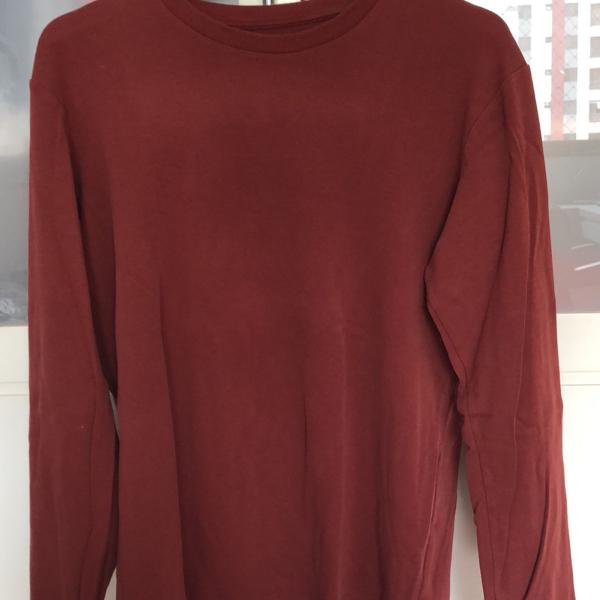sweater vermelho uniqlo