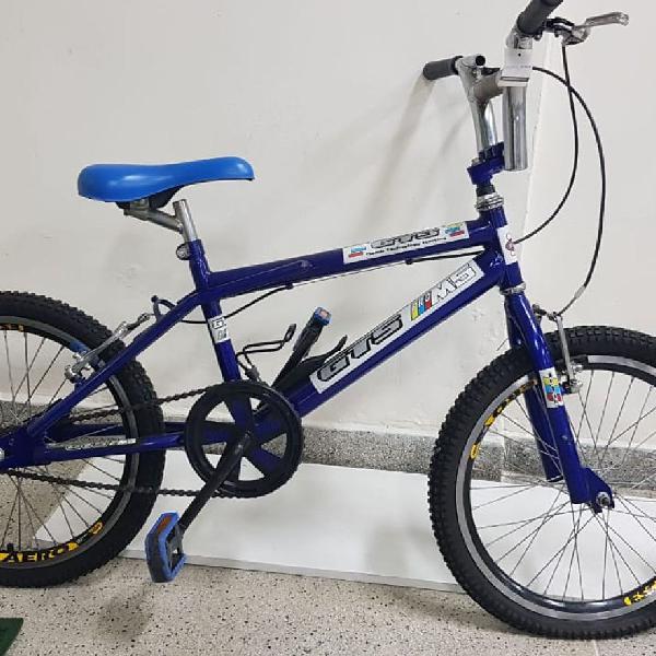 Bicicleta infantil azul