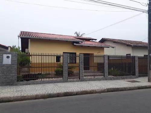Rua Churchil 370 Casa Residencial, Iririu, Joinville