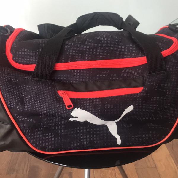 bolsa puma preta e laranja