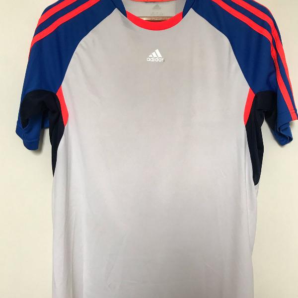 camisa esportiva adidas