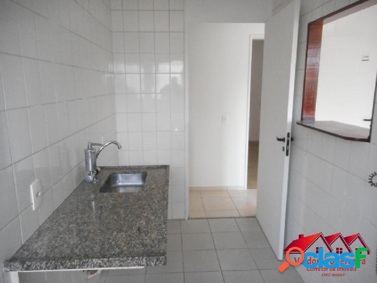 APARTAMENTO COM 2 DORMITÓRIOS