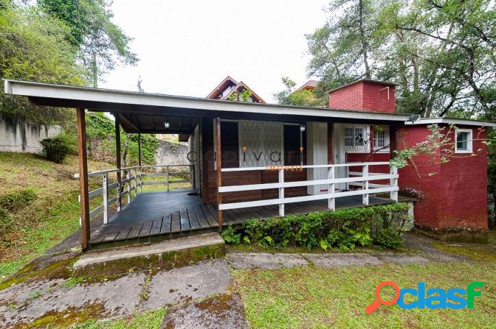 Casa com 3 dormitórios próxima ao centro de Capivari