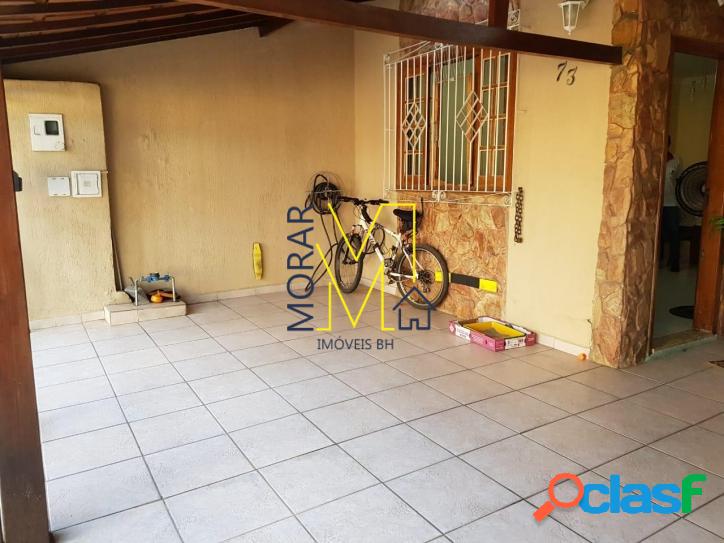 Casa com 3 dormitórios à venda, 145 m² por R$ 445.000,00