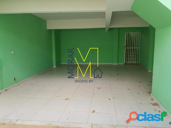 Casa com 3 dormitórios à venda, 180 m² por R$ 550.000 -