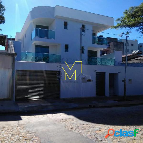 Casa com 3 dormitórios à venda, 200 m² por R$ 849.000,00