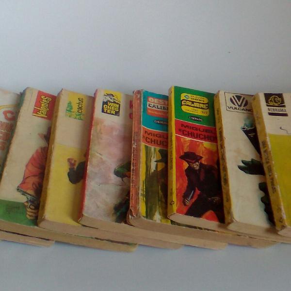 Kit com 10 livros de bolso bem antigos ( décadas de 70 e