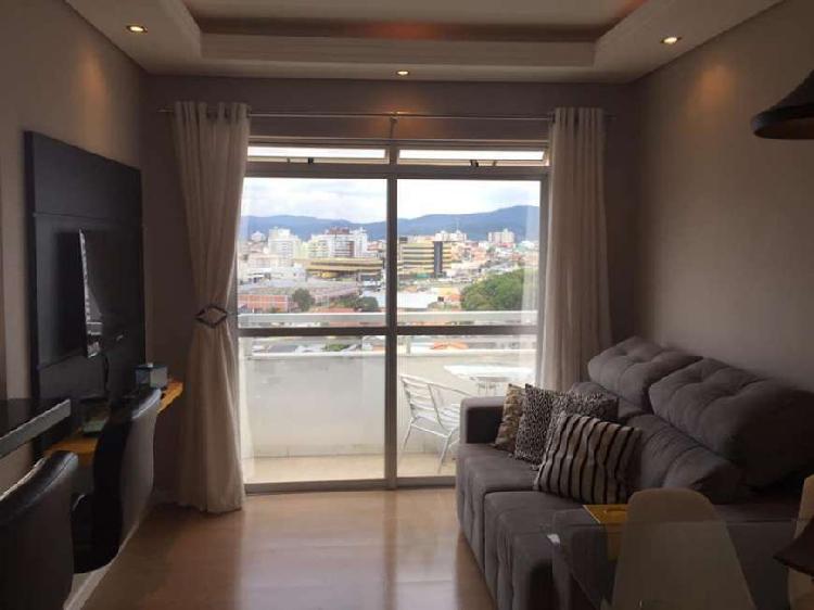 Pinheiral vende apto em Barreiros/São José/SC, 2 dorms.