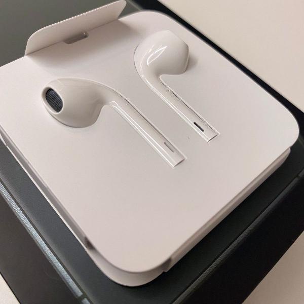 fone de ouvido earpods com conector lightning branco