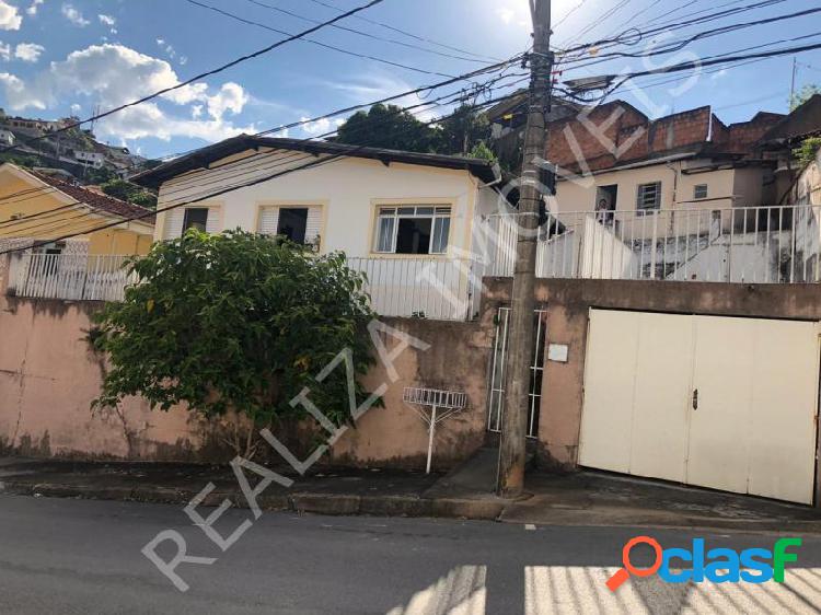 Casa com 3 dorms em Poços de Caldas - Jardim Santa Augusta