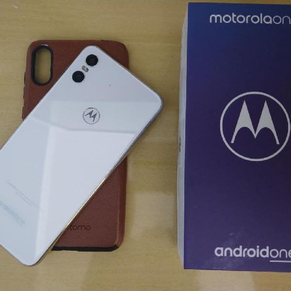 Motorola One, Branco, Completo