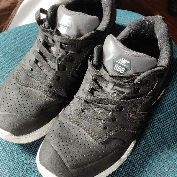 New Balance 868 Skate Shoes