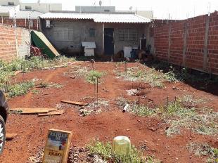 Vende-se direitos de terreno de 200 metros em Maringa