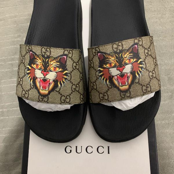 chinelo gucci slide angry cat