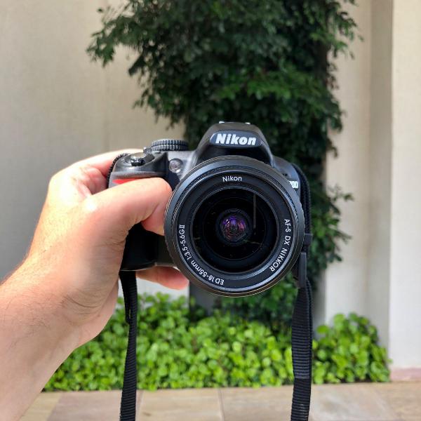 câmera nikon d3100 novinha com duas lentes mais acessórios