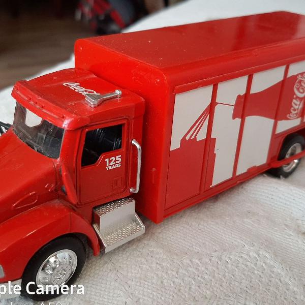 miniatura caminhão Kenworth T300 Coca-Cola