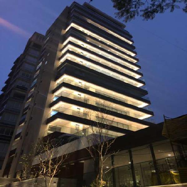 Apartamento no Ibirapuera, venda, 323 m², 4 suítes, 5