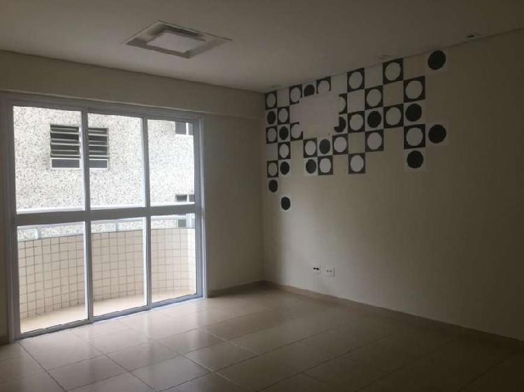 Apartamento para aluguel e venda tem 98 metros quadrados com