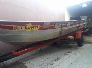 BARCO 6 METROS C/ MOTOR 25HR E CARRETINHA 12.000,00