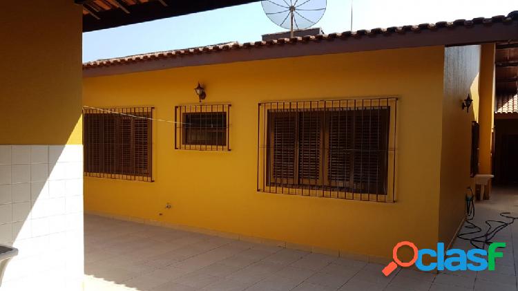 CASA MOBILIADA-LOCAL NOBRE-200 M DO