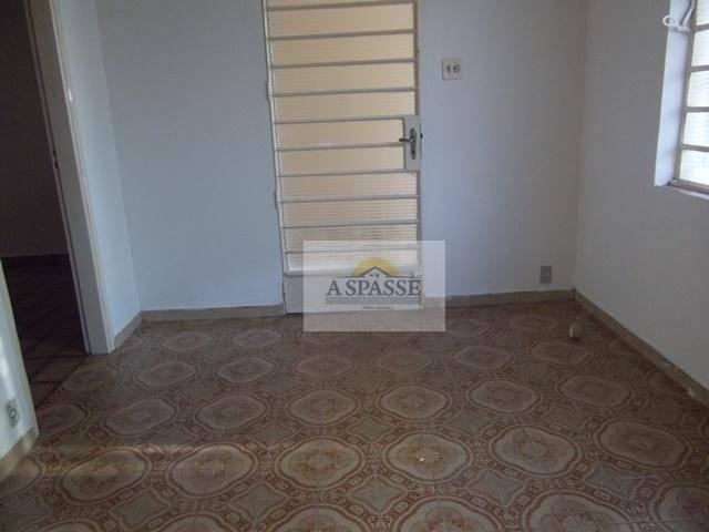 Casa com 1 dormitório para alugar, 51 m² por r$