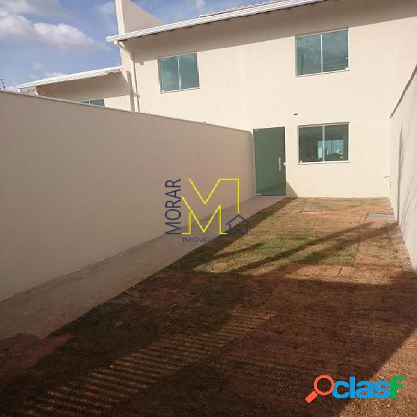 Casa com 2 dormitórios à venda, 70 m² por R$ 359.000 -