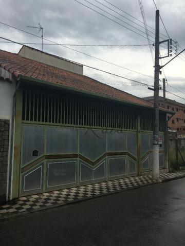 Casa para alugar com 4 dormitórios em Centro, Jacarei