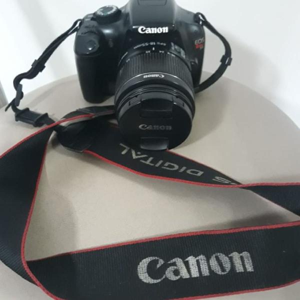 Câmera Canon EOS Rebel T3