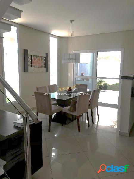 Linda casa Cond. Altos da Serra - 235m2 construção
