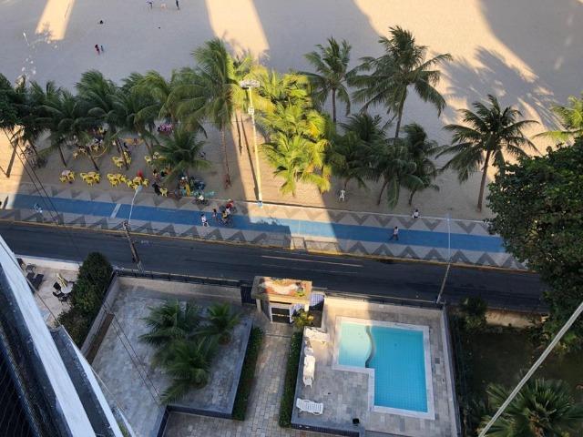 Moura vendo apartamento na Avenida Beira Mar de candeias