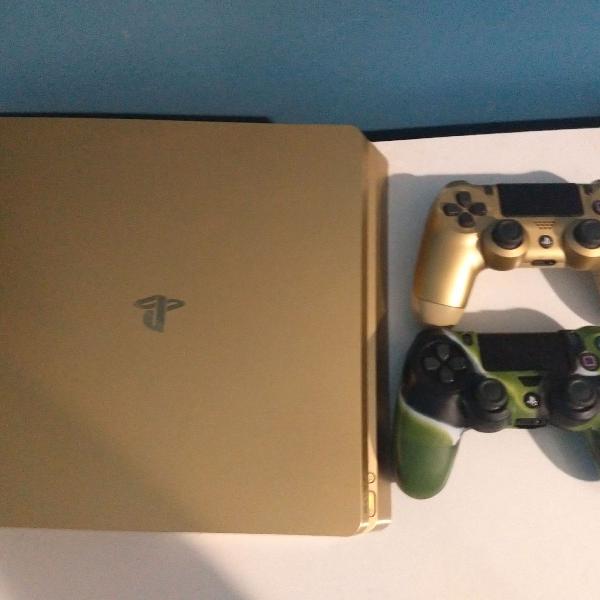 PlayStation 4 Gold versão limitada