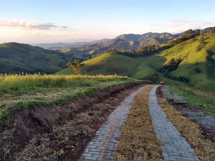 Terreno com aprox. 40000 m² em Cunha - SP - ao lado de