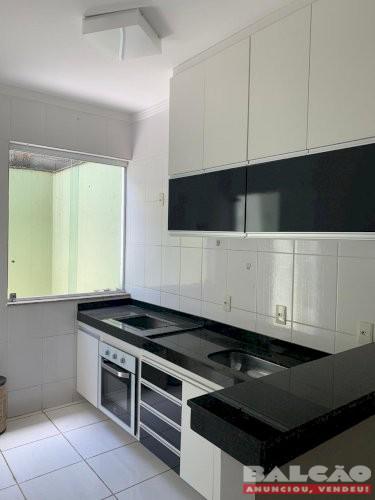 VENDE -SE CASA GEMINADA DUPLEX BAIRRO PARQUE XANGRI-LÁ
