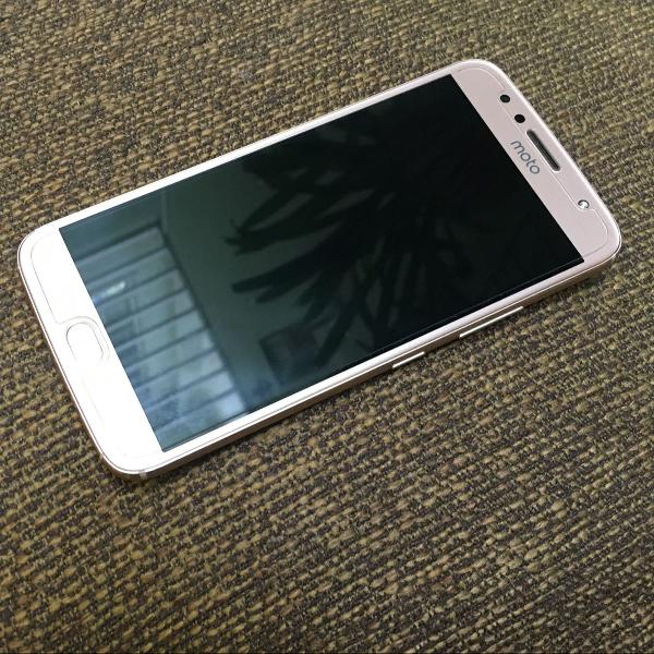 celular moto g5s plus