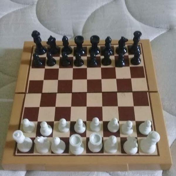 jogo de xadrez c/tabuleiro com imã
