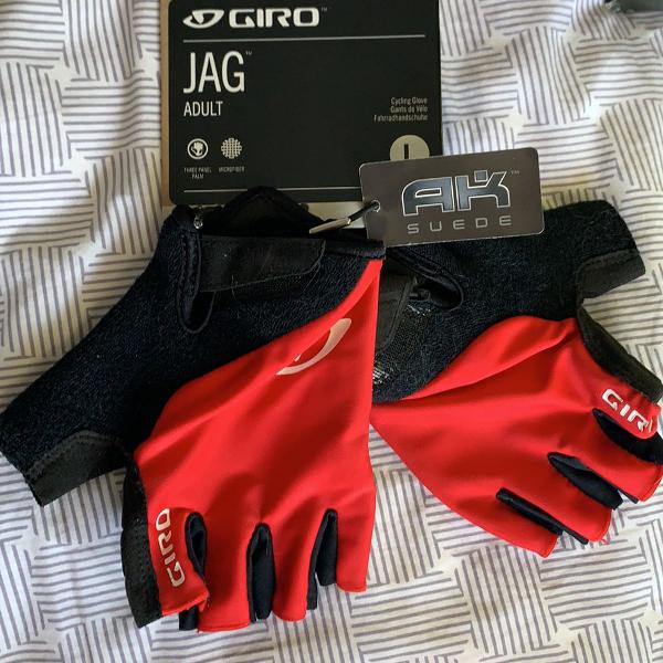 luva ciclista vermelha e preto
