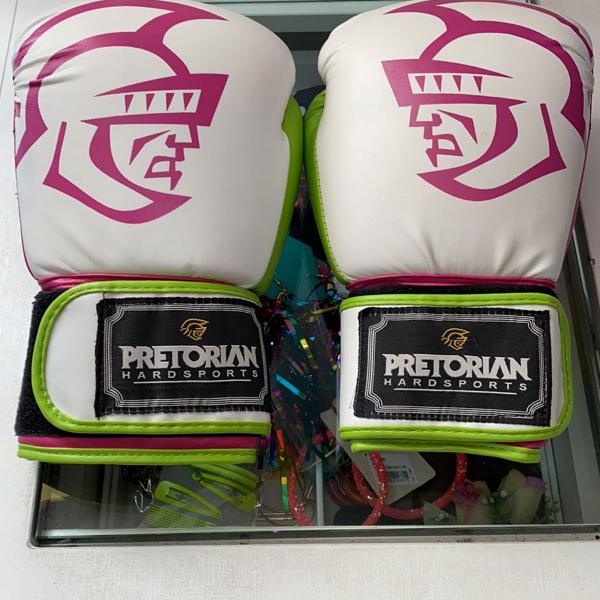 luvas de boxe pretorian pouco usada