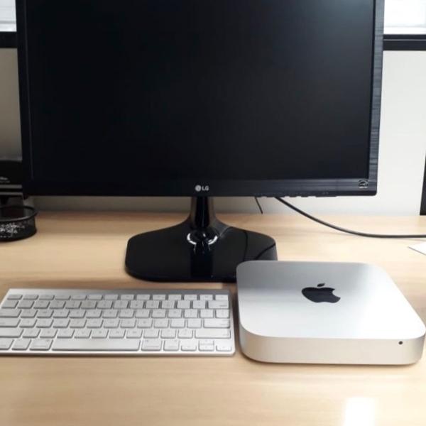 macmini + teclado apple + tela lg