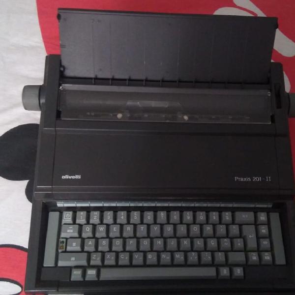 máquina de escrever elétrica