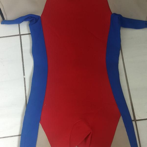 roupa de mergulho