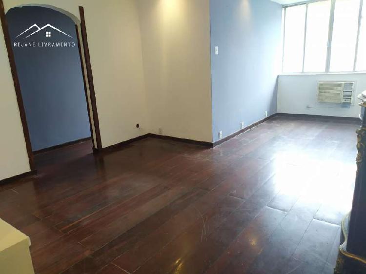Apartamento à venda com 3 Quartos, 100 m² por R$ 1.498.000